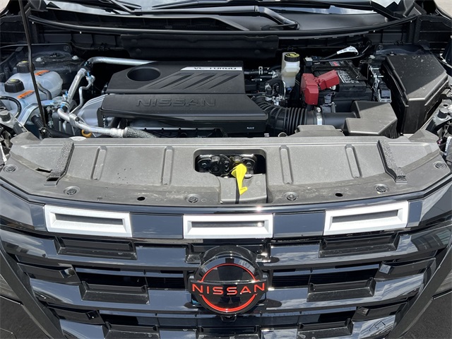 Vehicle image 26 of 28