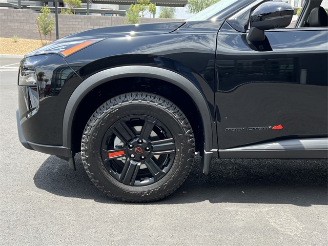 Vehicle image 27 of 28