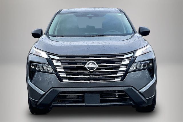 2025 Nissan Rogue S Image 2 of 31