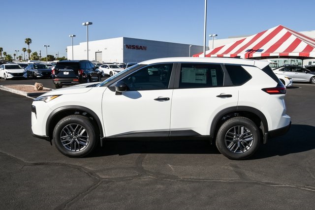 Vehicle image 15 of 44