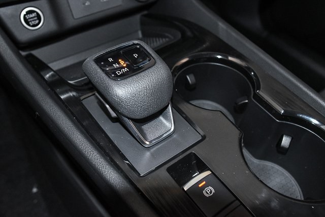 Vehicle image 41 of 44