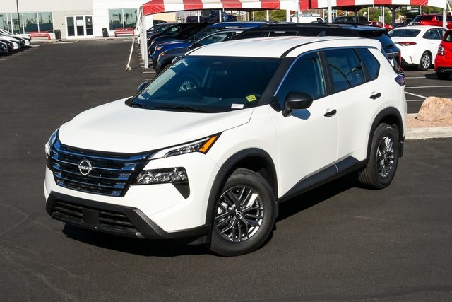 Vehicle image 3 of 44