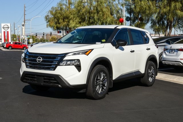Vehicle image 7 of 44