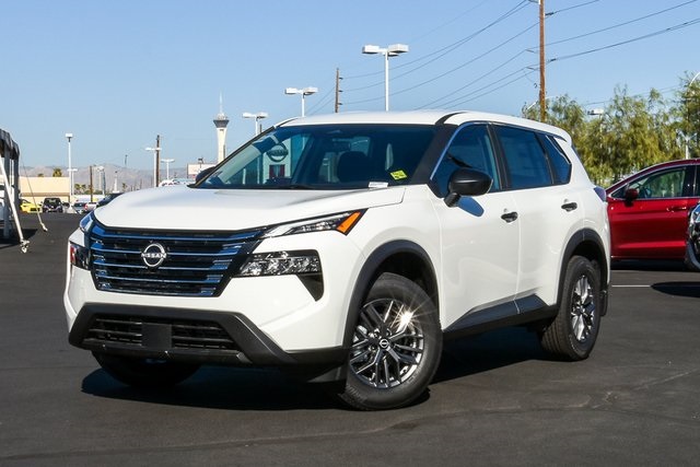 Vehicle image 8 of 44