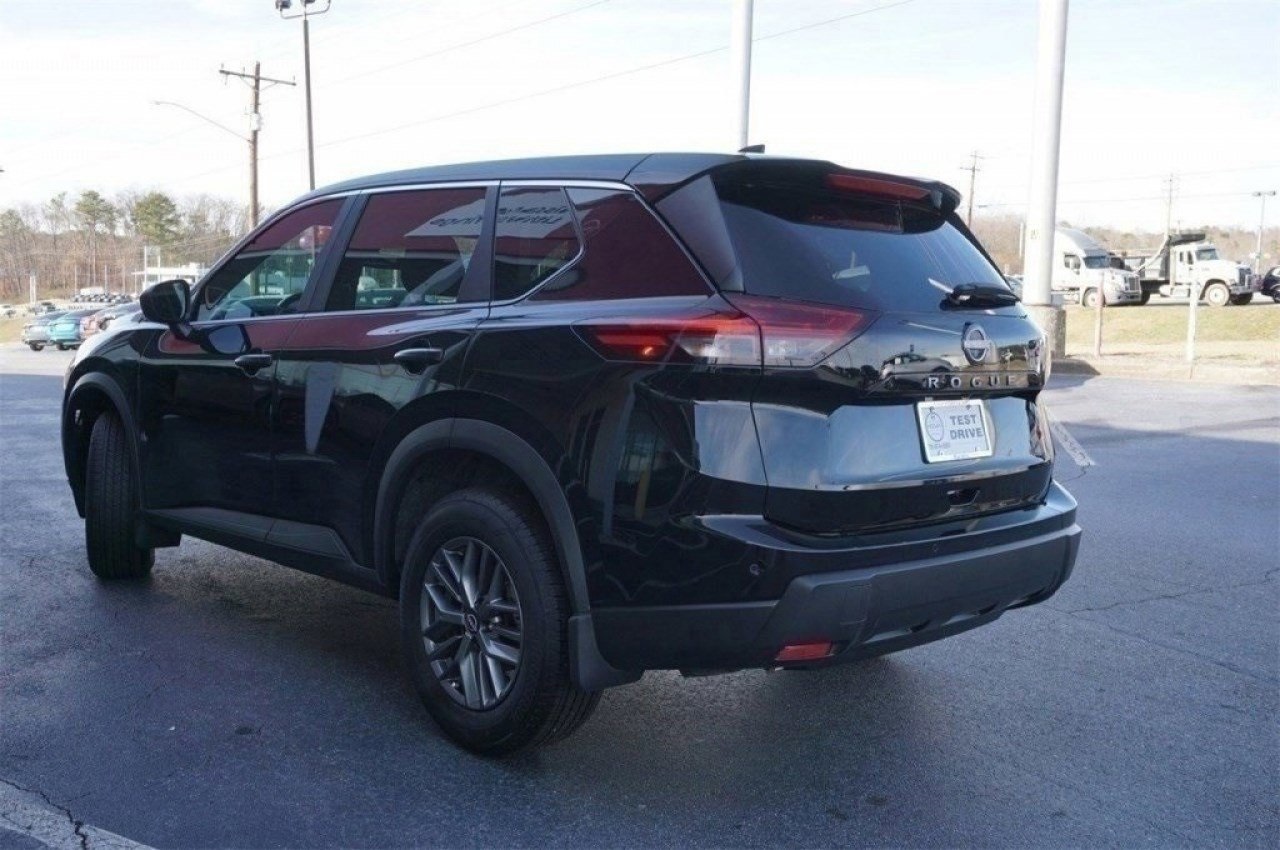 Vehicle image 2 of 51