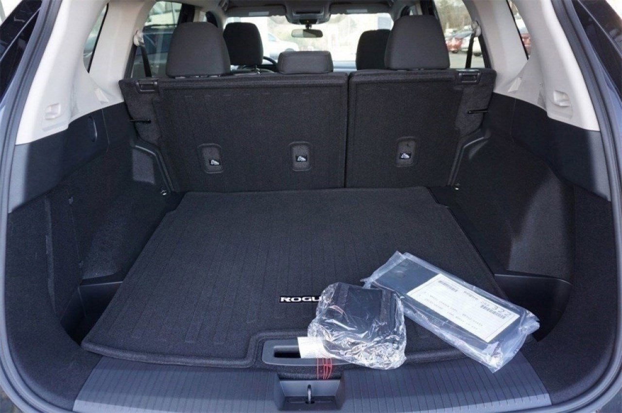 Vehicle image 5 of 51
