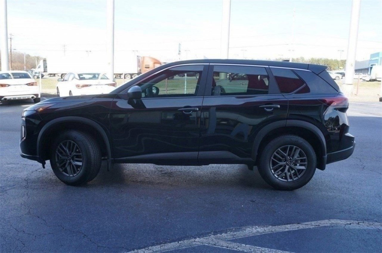 Vehicle image 3 of 51