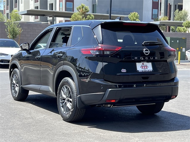 Vehicle image 7 of 28