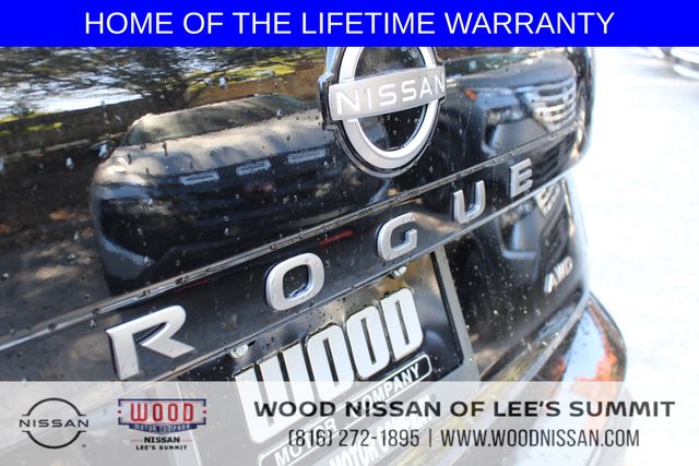 Vehicle image 31 of 32