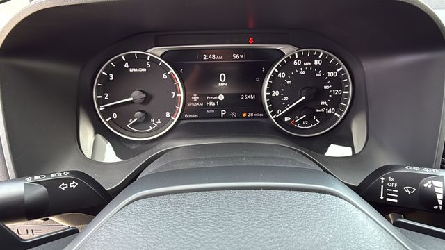 Vehicle image 21 of 30