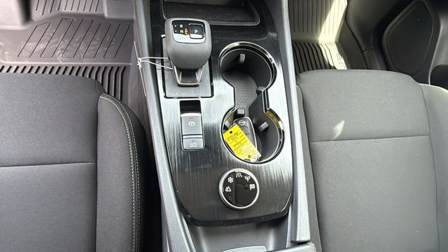 Vehicle image 13 of 30
