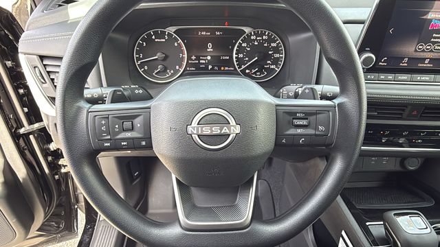 Vehicle image 18 of 30