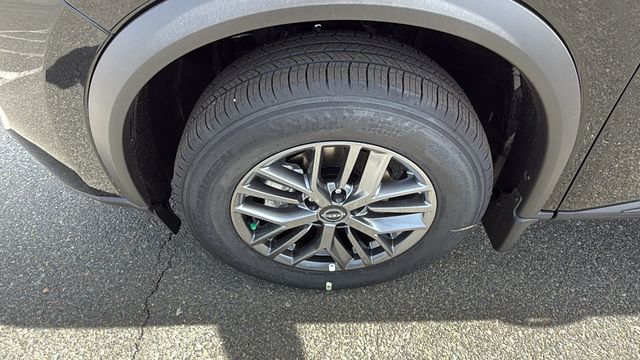 Vehicle image 9 of 30