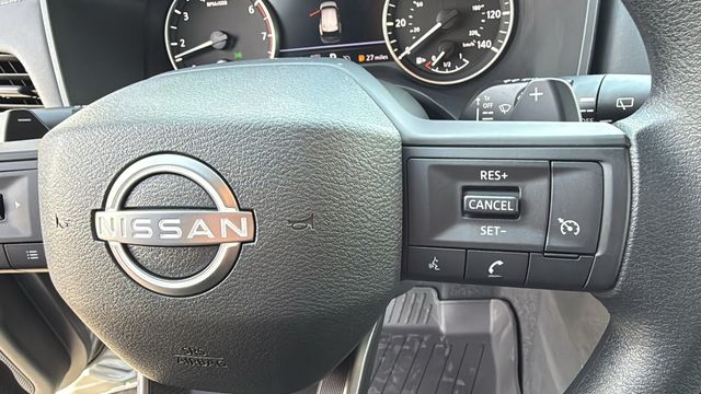 Vehicle image 20 of 30