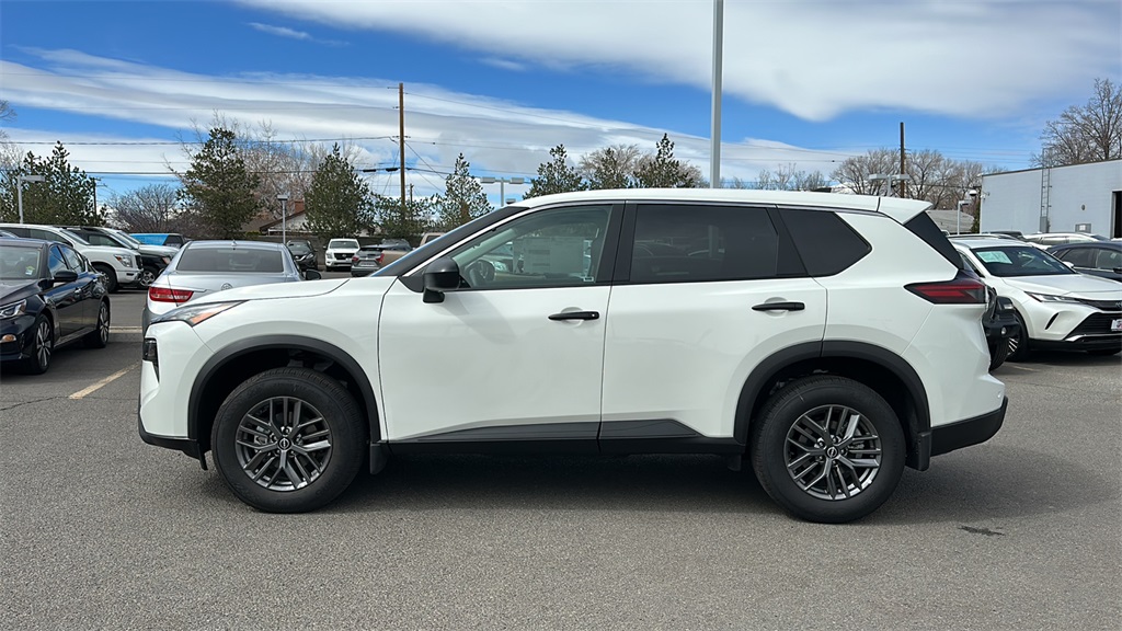 Vehicle image 8 of 30