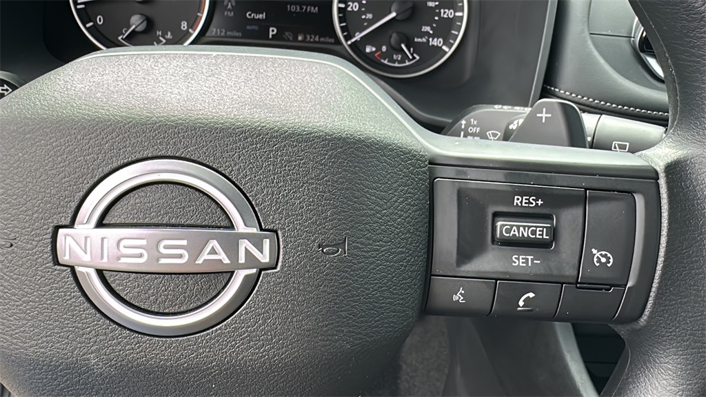 Vehicle image 20 of 30