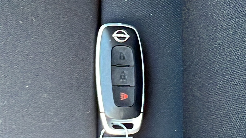 Vehicle image 29 of 30