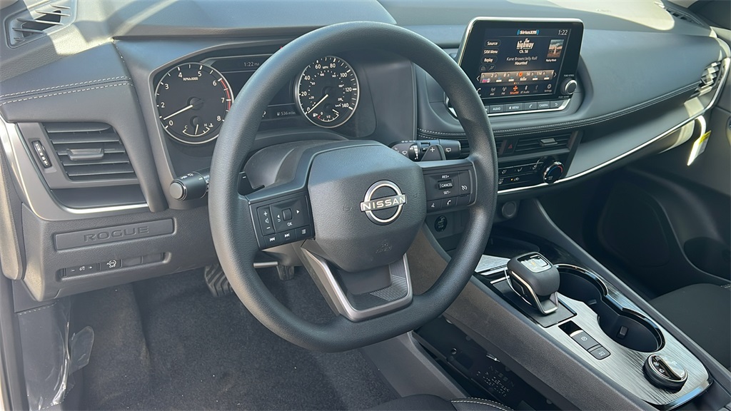 Vehicle image 10 of 30