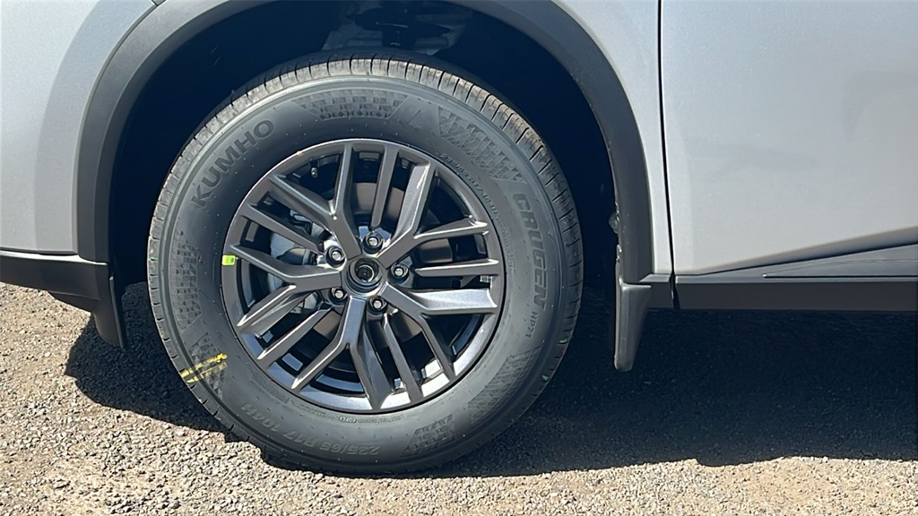 Vehicle image 9 of 30