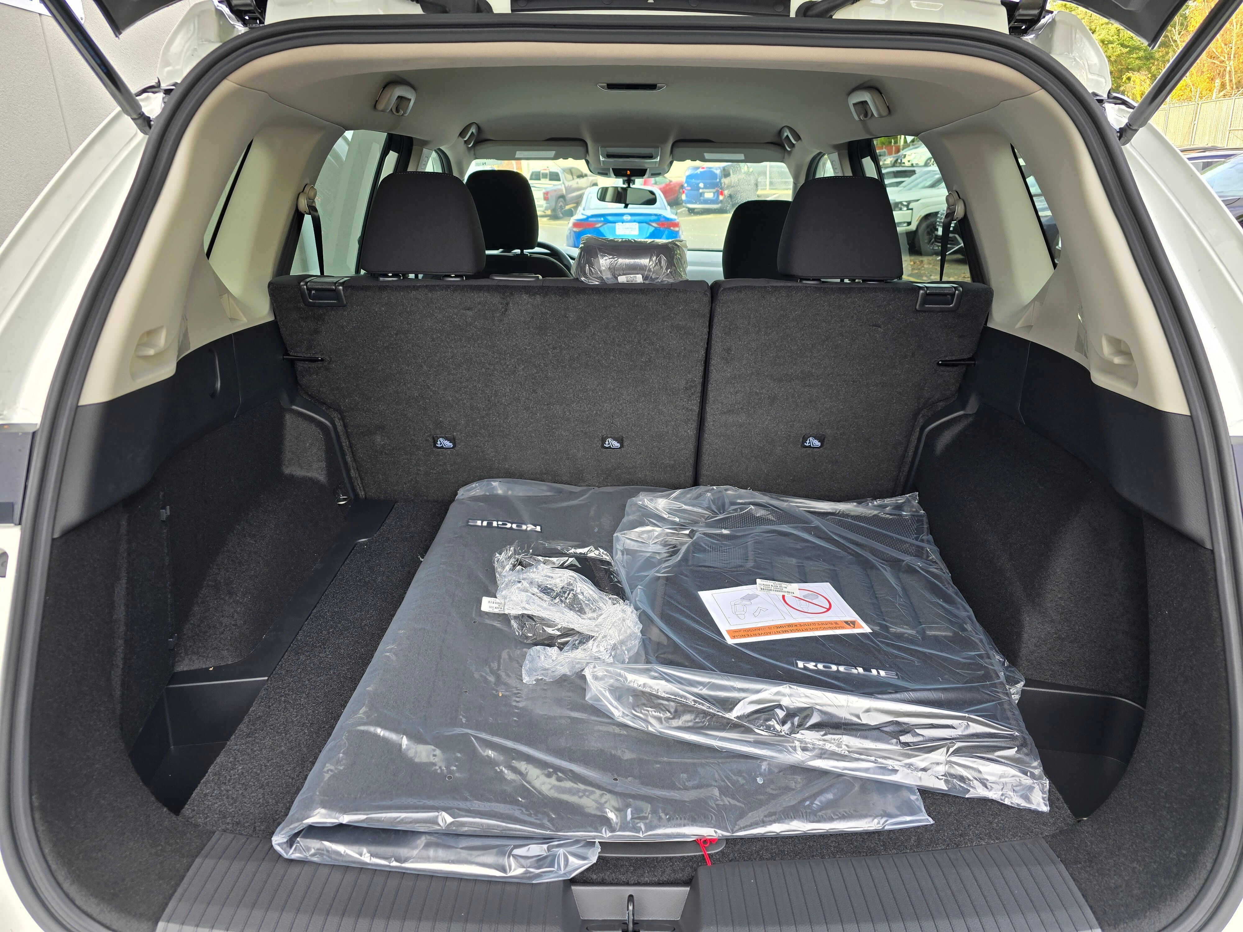 Vehicle image 12 of 24