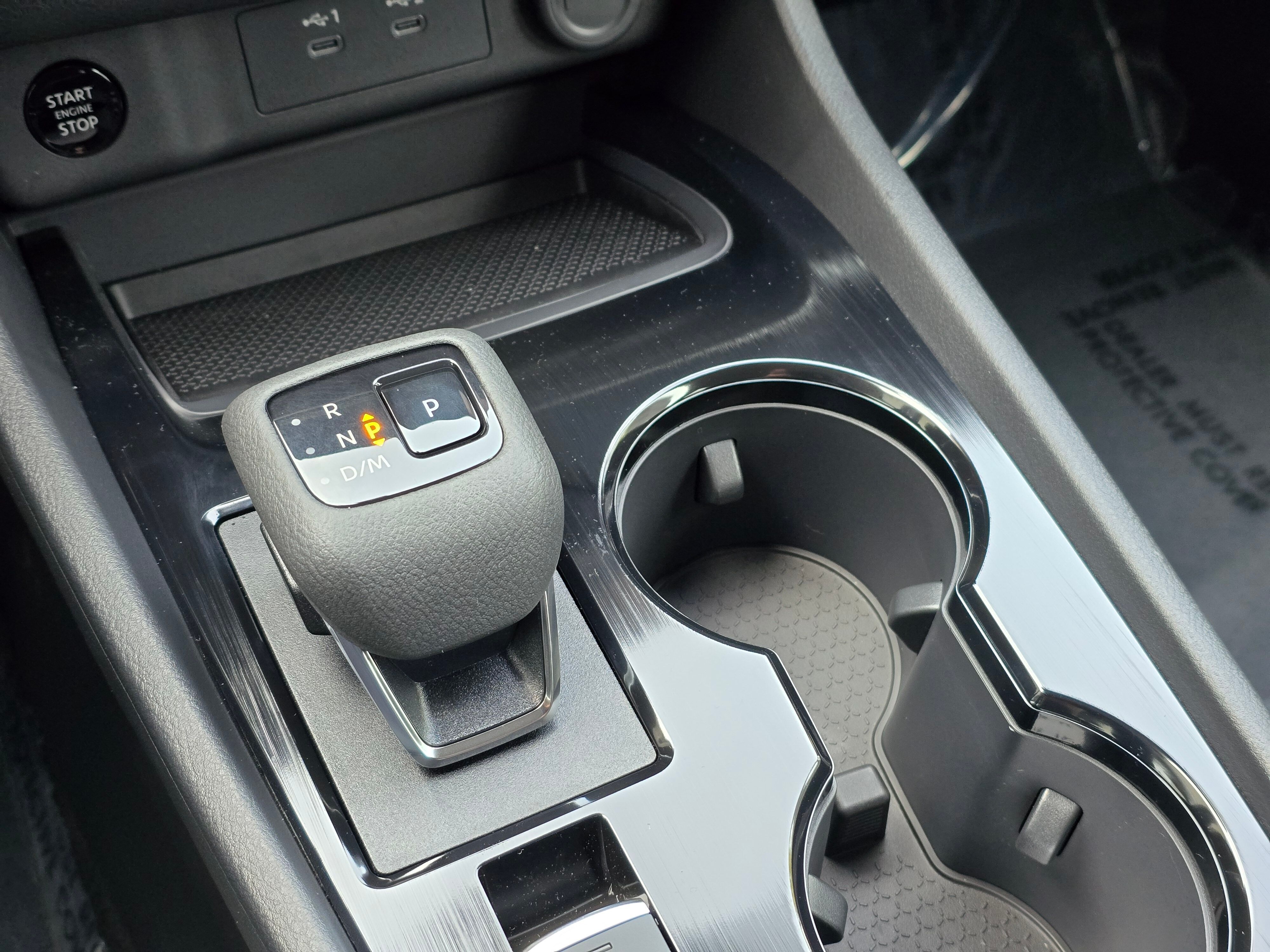 Vehicle image 18 of 24