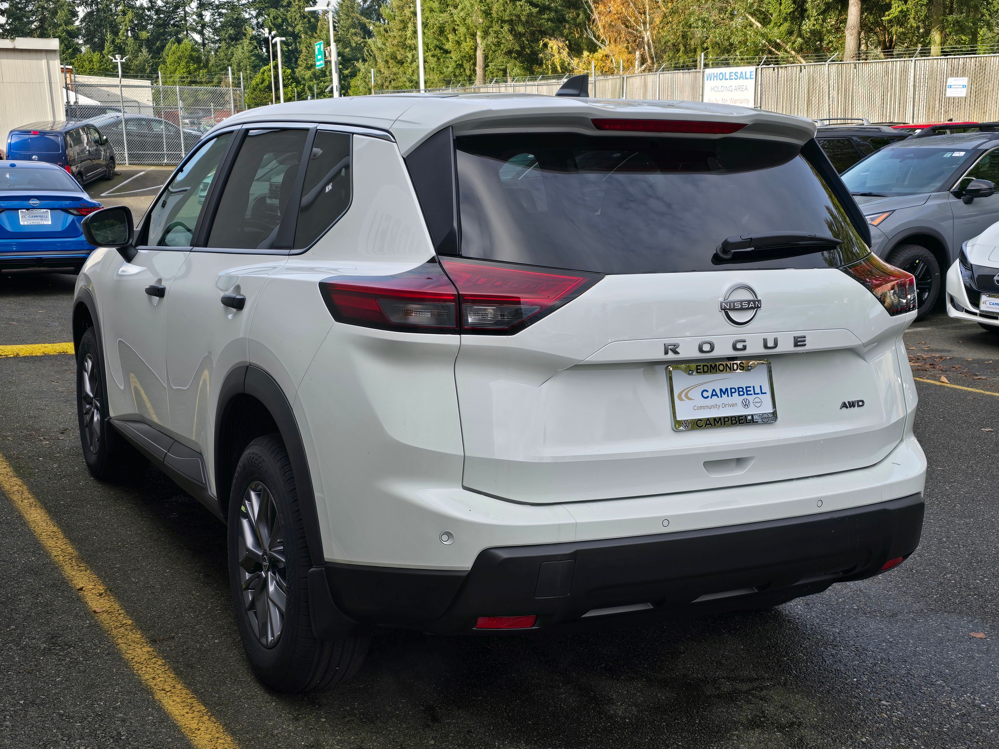 Vehicle image 7 of 24