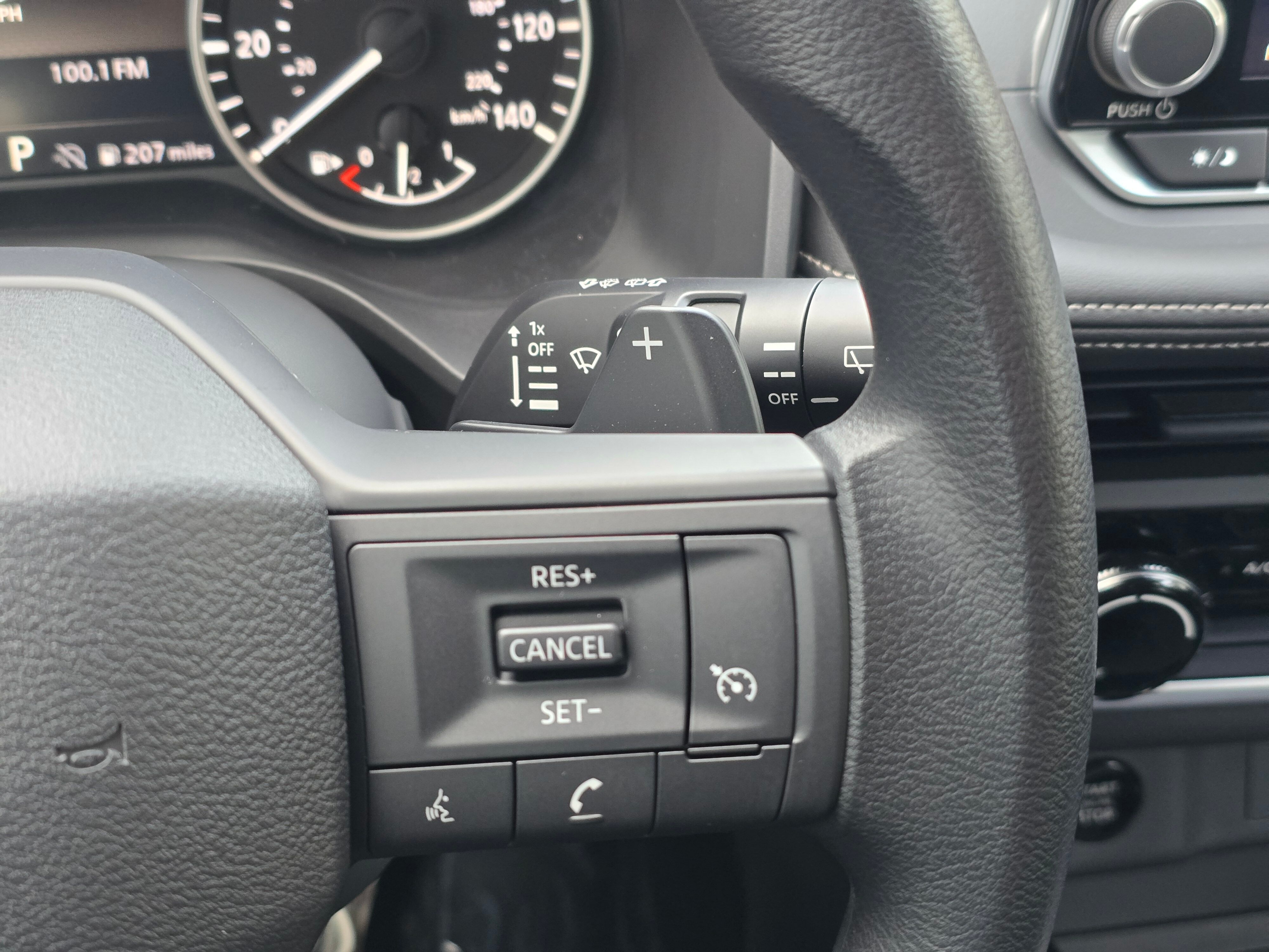 Vehicle image 20 of 24