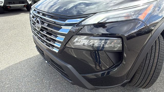 Vehicle image 9 of 36