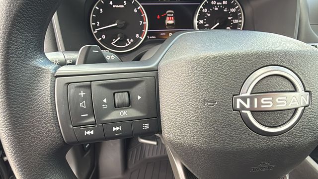 Vehicle image 31 of 36