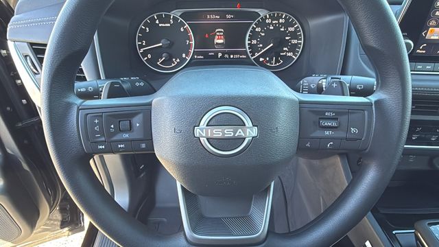 Vehicle image 29 of 35