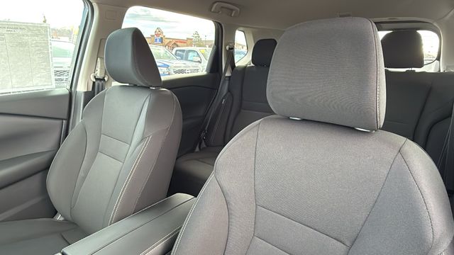 Vehicle image 23 of 36