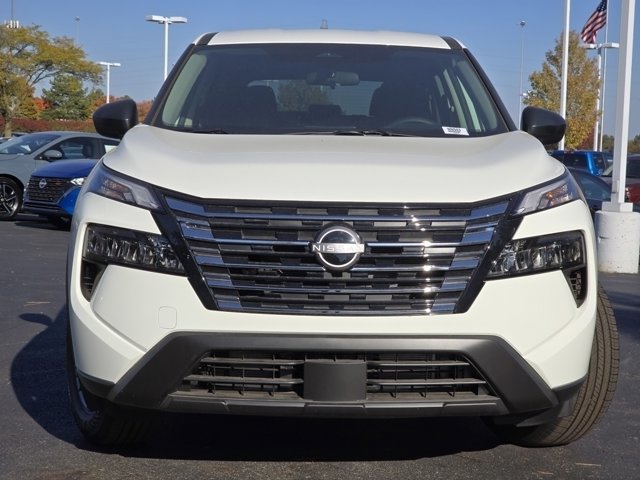 Vehicle image 12 of 32