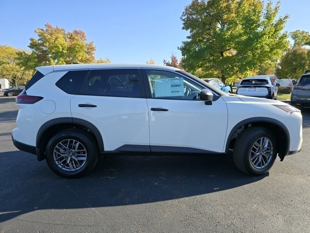 Vehicle image 18 of 32