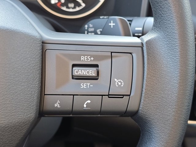 Vehicle image 31 of 32