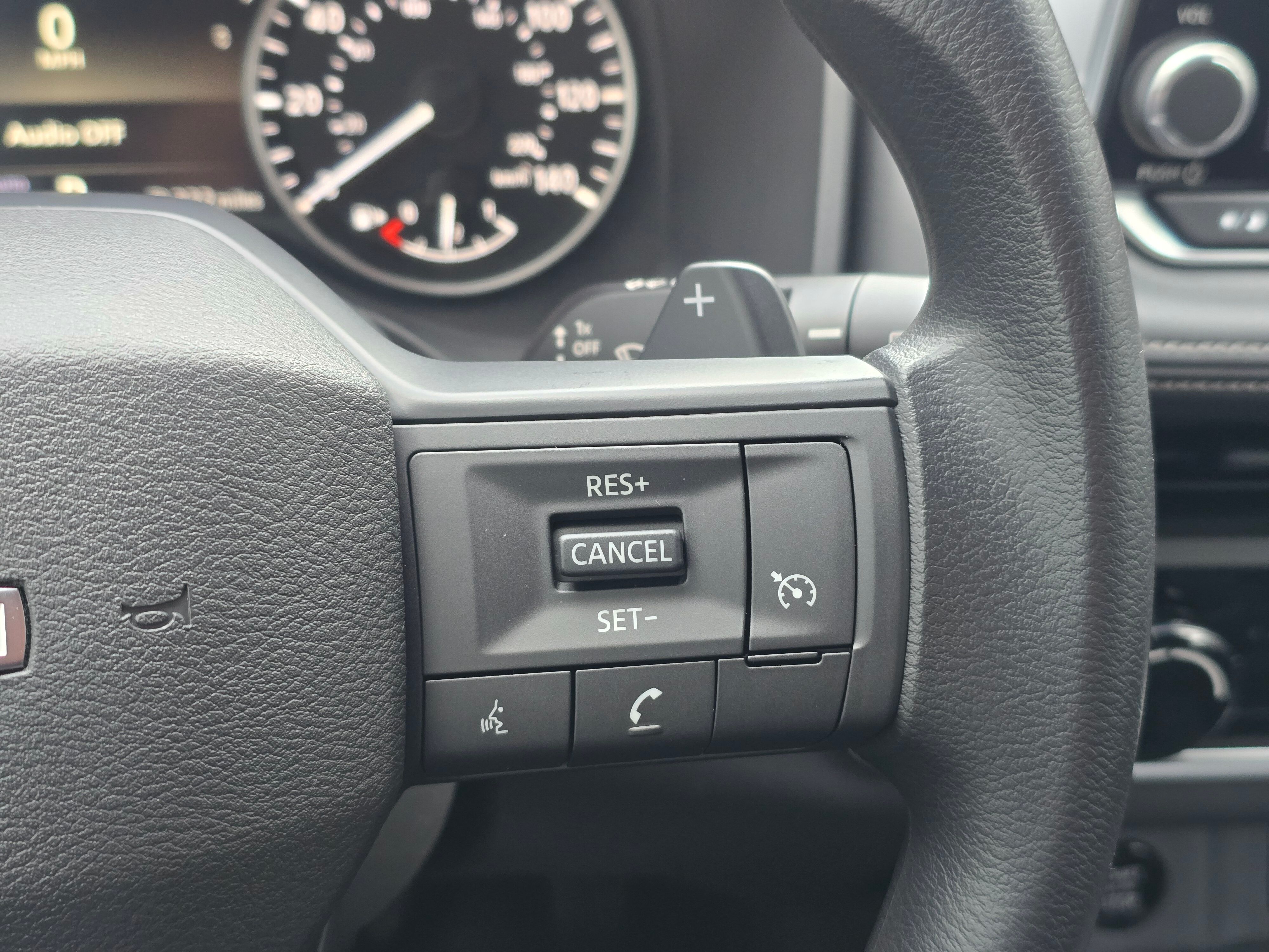 Vehicle image 21 of 24