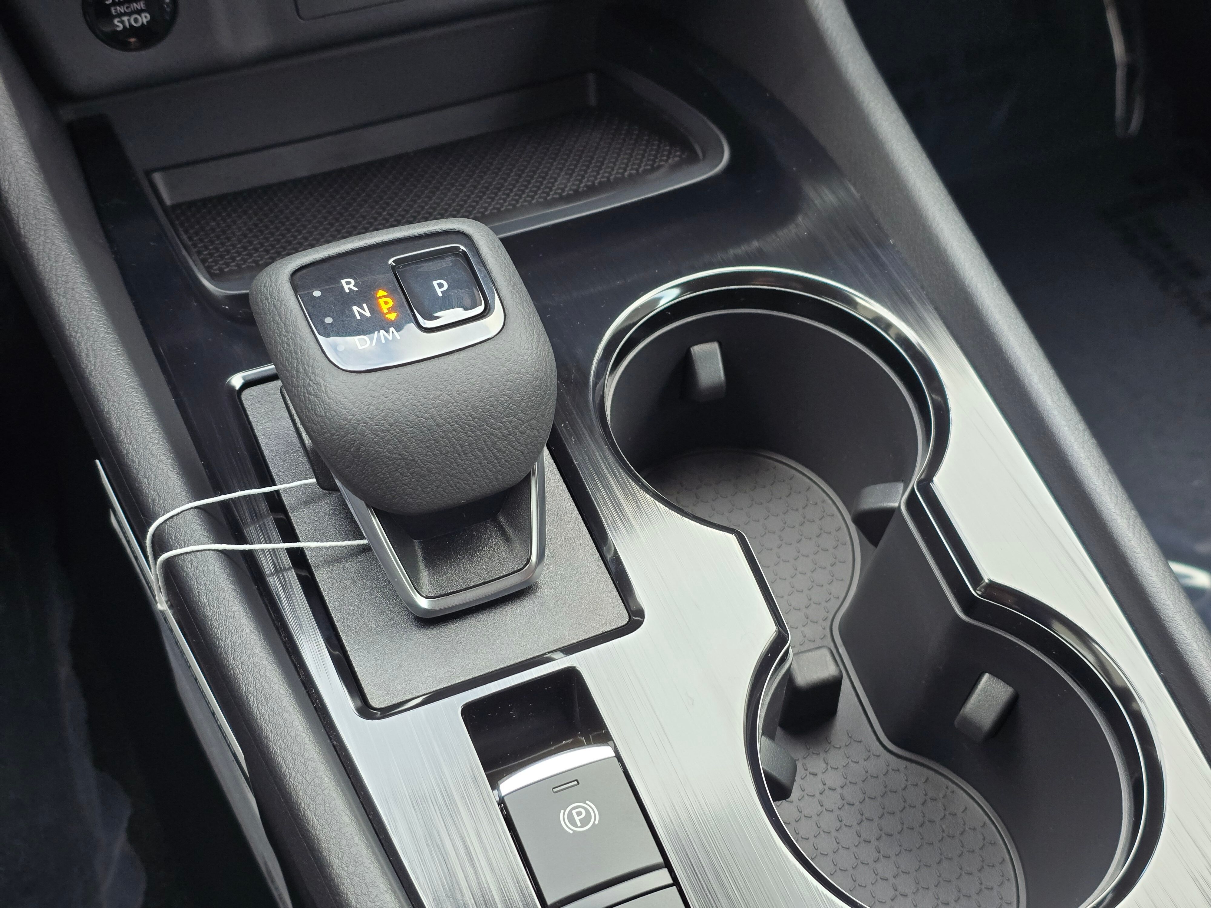 Vehicle image 19 of 24