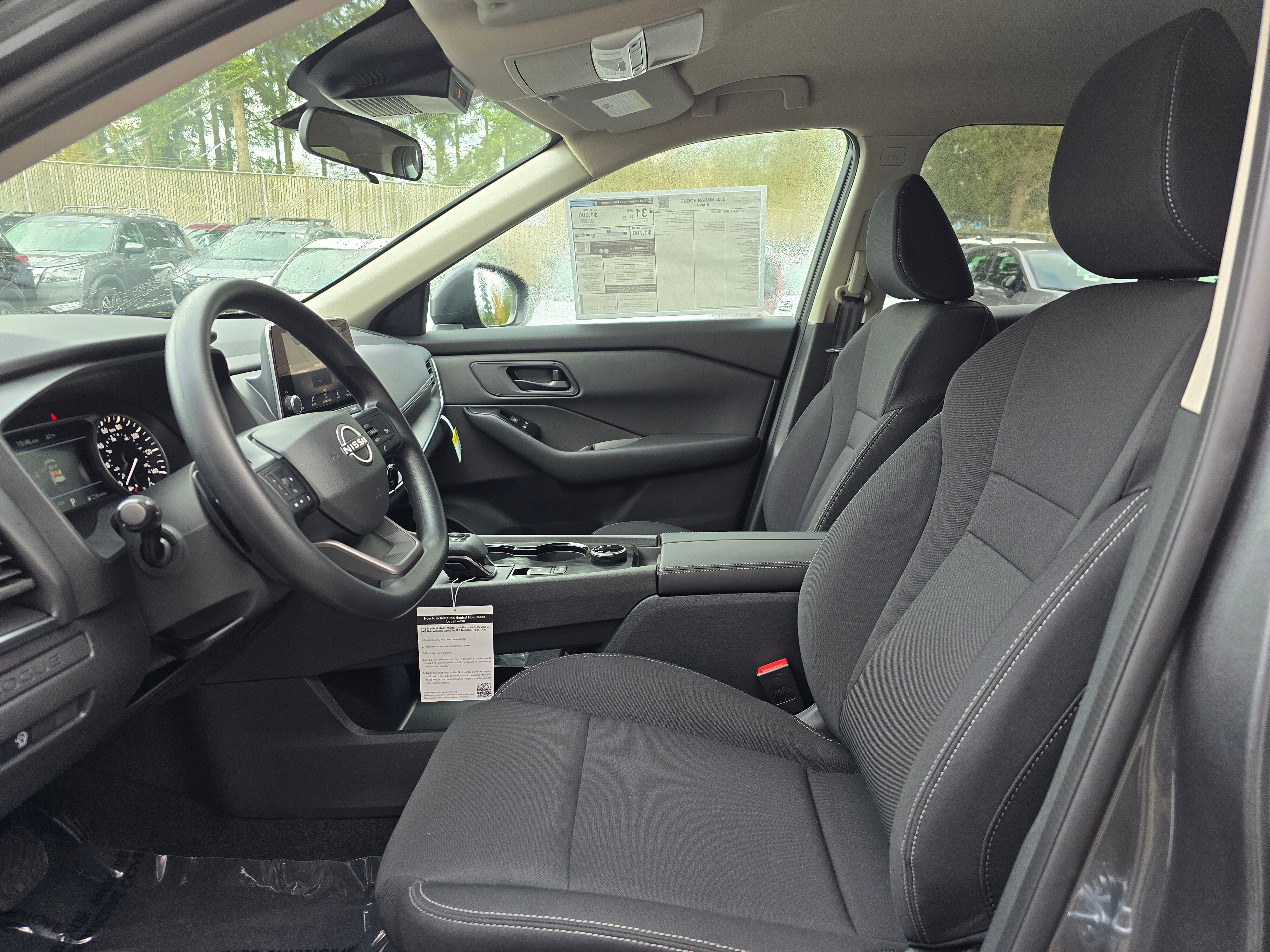 Vehicle image 14 of 24