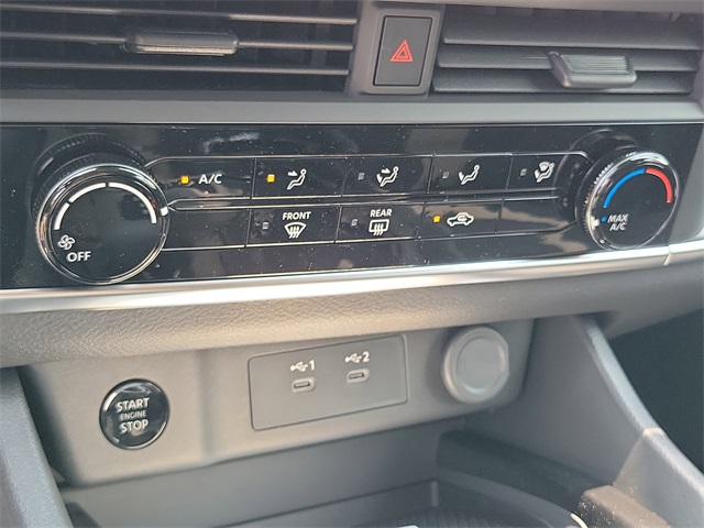 Vehicle image 15 of 26