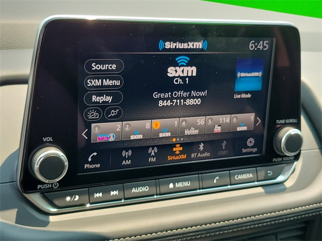 Vehicle image 13 of 26
