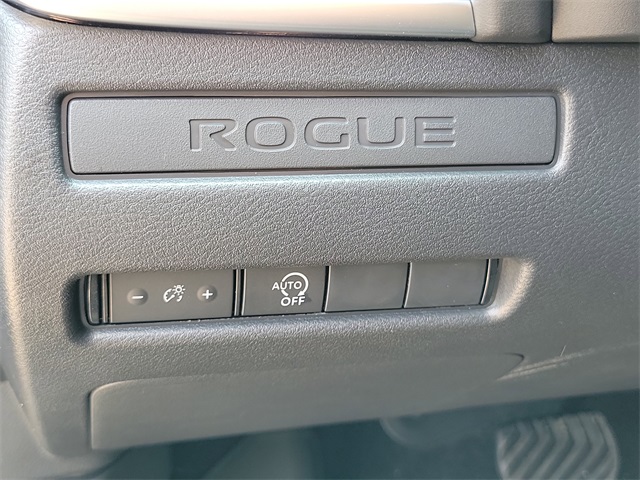 Vehicle image 9 of 26