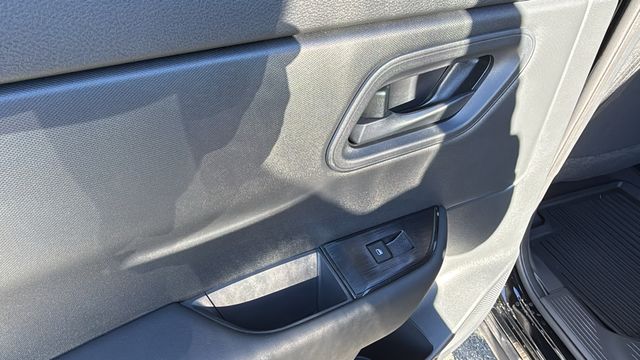 Vehicle image 14 of 35