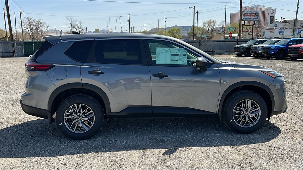 Vehicle image 4 of 30