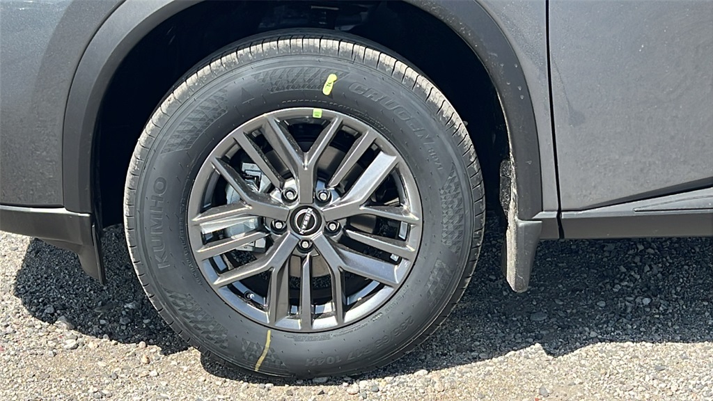 Vehicle image 9 of 30
