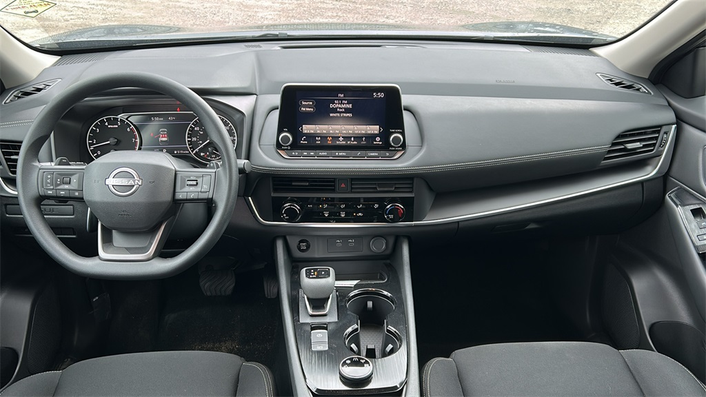Vehicle image 12 of 30