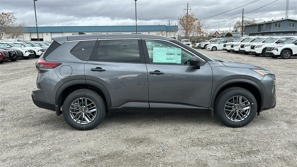 Vehicle image 4 of 30