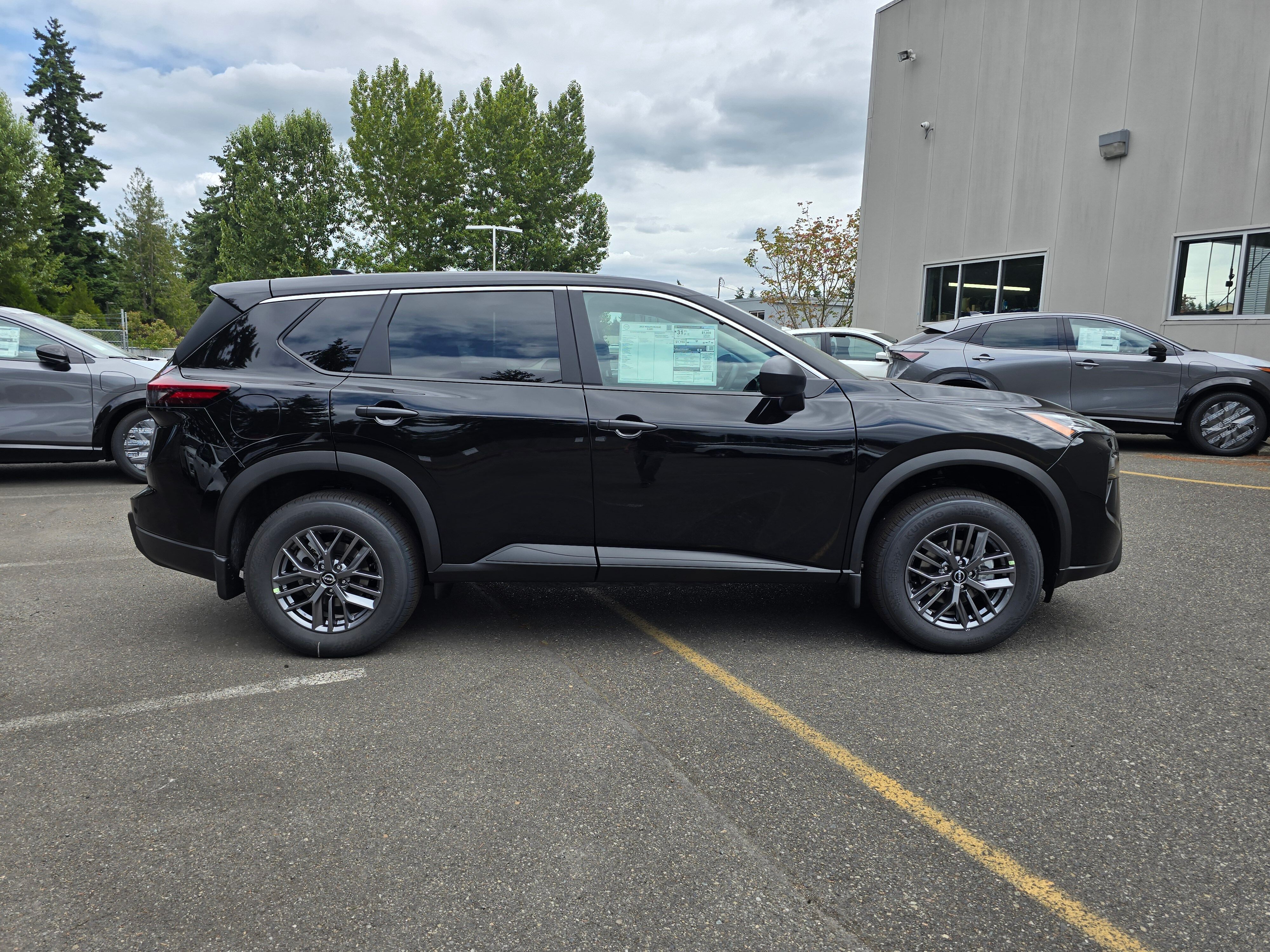 Vehicle image 2 of 26