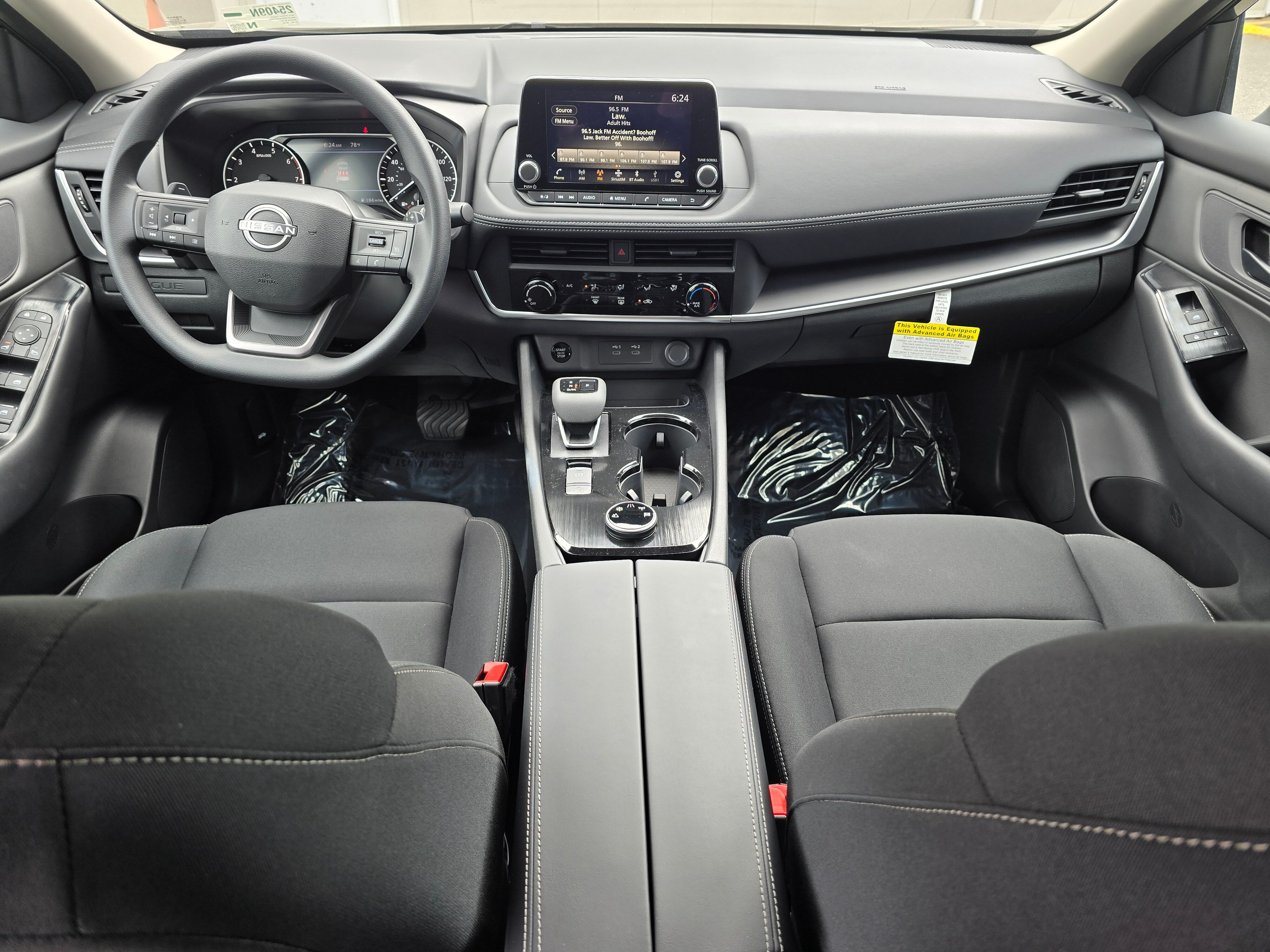 Vehicle image 16 of 26