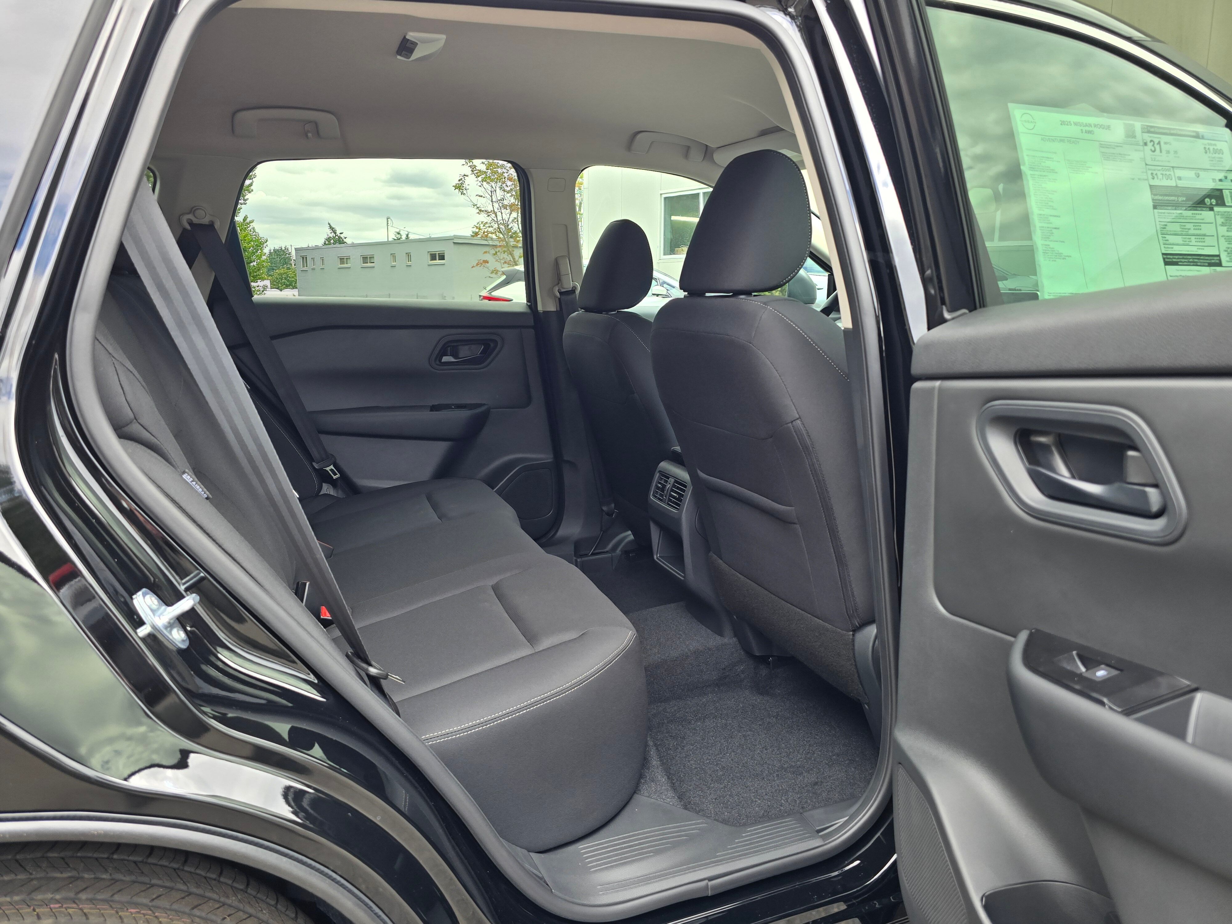 Vehicle image 9 of 26