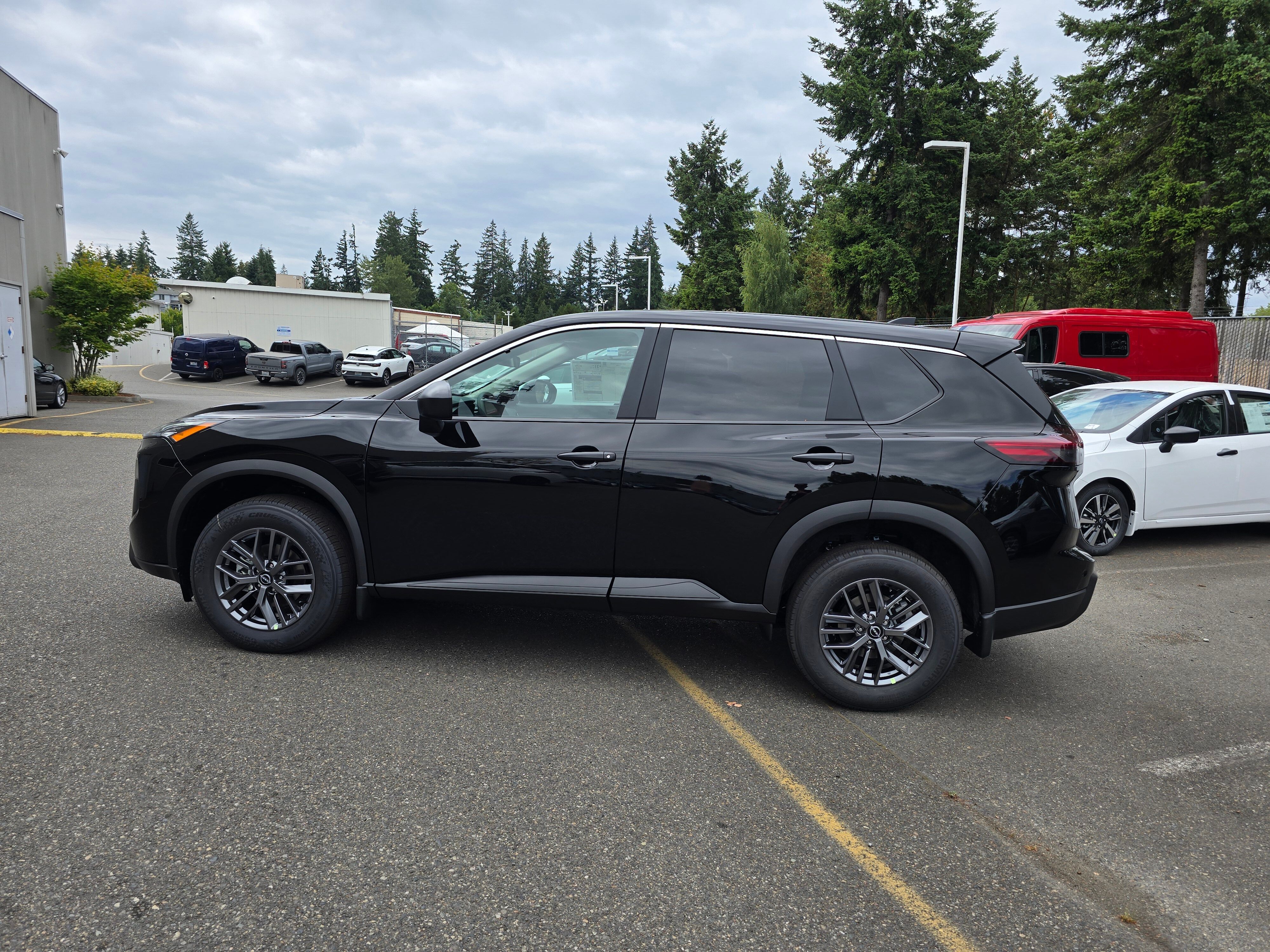 Vehicle image 5 of 26