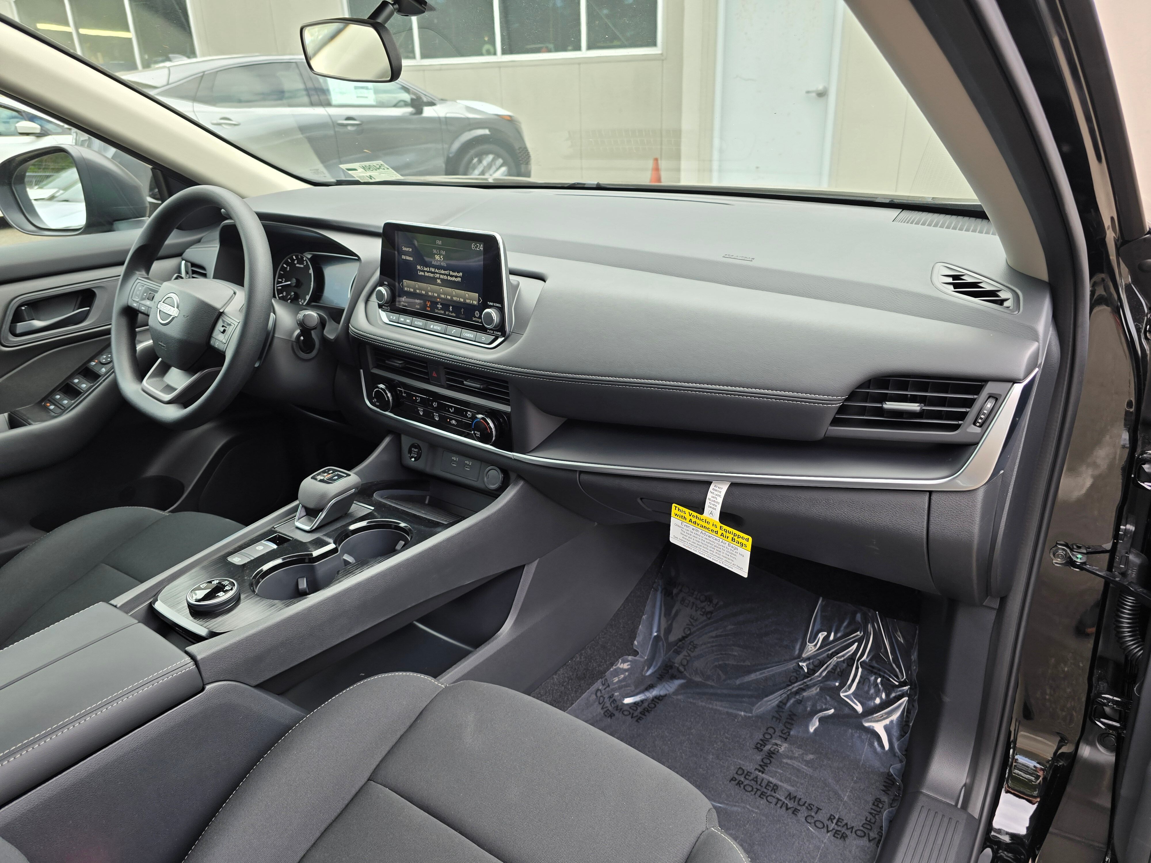Vehicle image 15 of 26